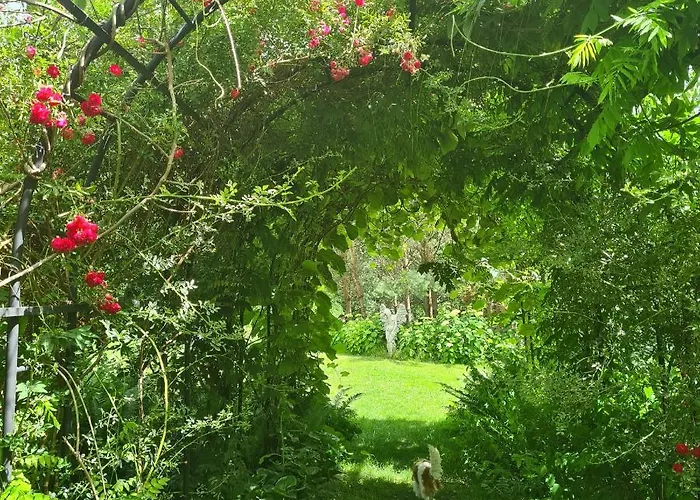 Sowi Dworek Semesterbostad *